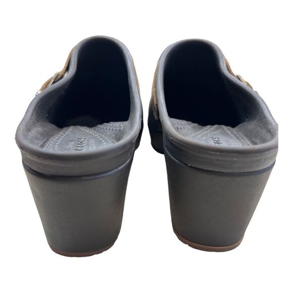 Crocs Women's Sarah Clog Mules Slip-On Buckle Dual Comfort Shoes Brown Size 6 - Picture 3 of 10